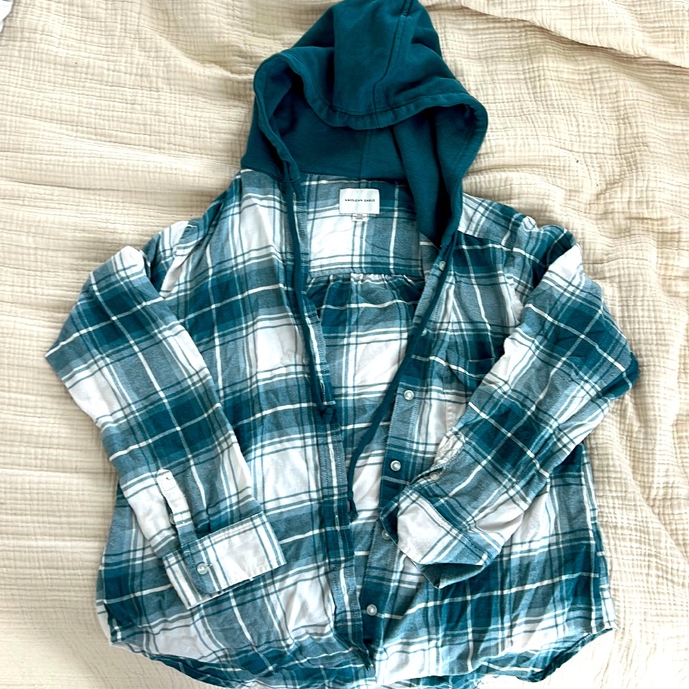 AE hooded flannel. #cozy #flannel
